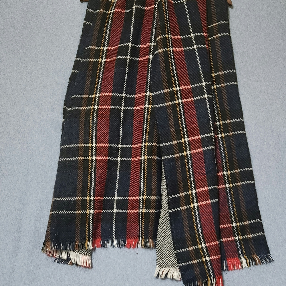 Cozy unisex plaid scarf